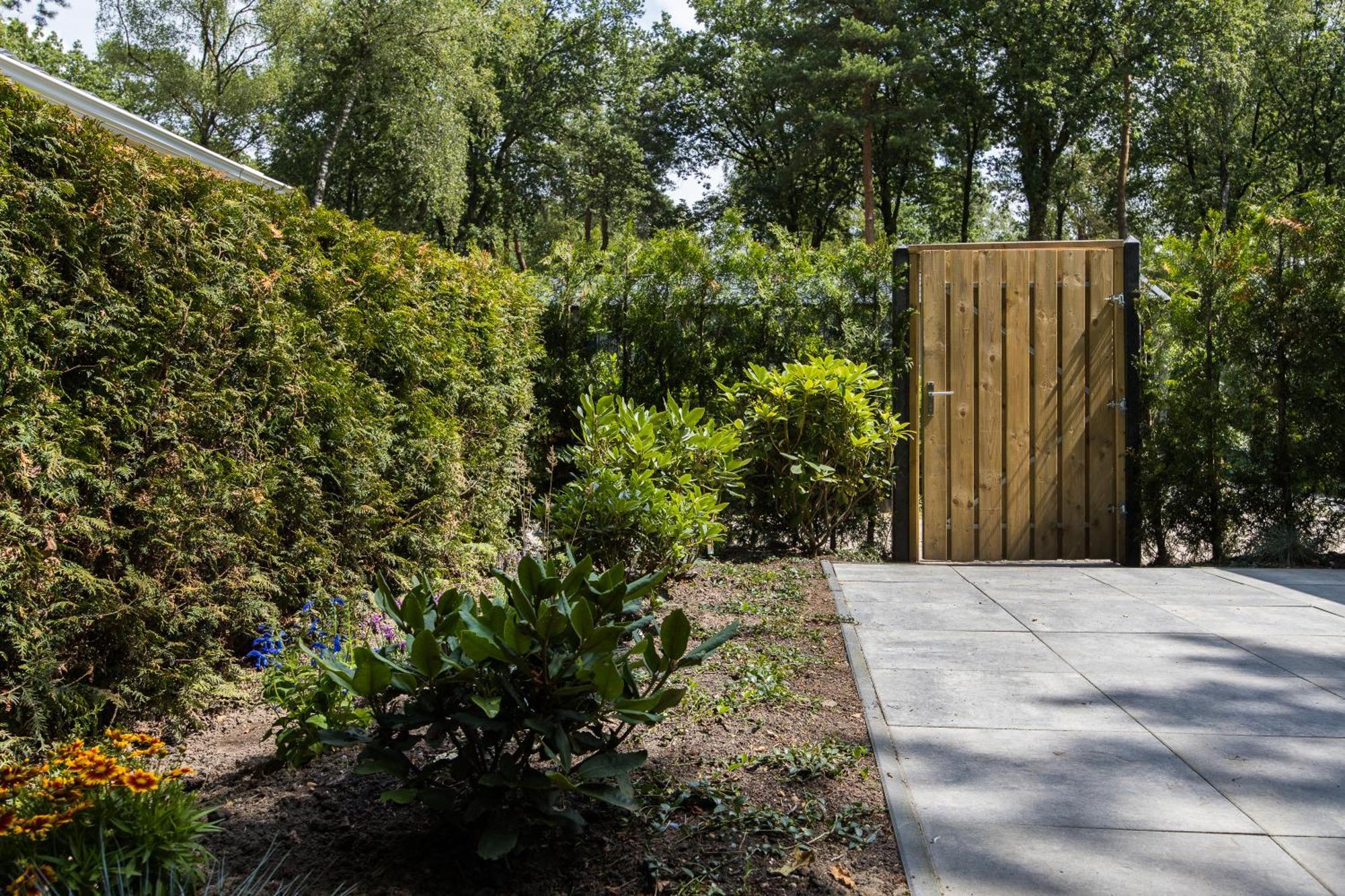 Veluwe Hoenderloo Luxury Chalet With Private Sauna And Hot Tub - Swimming Pool Tennis Court Supermarket Bowling Alley Theatre And Entertainment For Children Zewnętrze zdjęcie