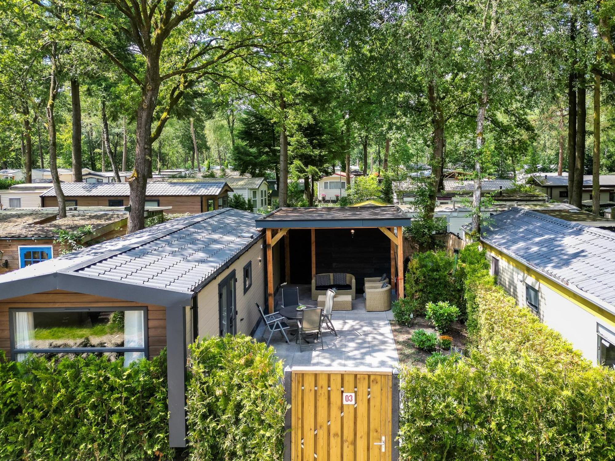 Veluwe Hoenderloo Luxury Chalet With Private Sauna And Hot Tub - Swimming Pool Tennis Court Supermarket Bowling Alley Theatre And Entertainment For Children Zewnętrze zdjęcie