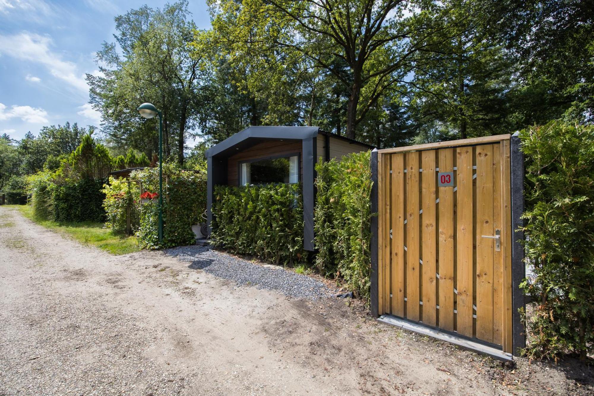 Veluwe Hoenderloo Luxury Chalet With Private Sauna And Hot Tub - Swimming Pool Tennis Court Supermarket Bowling Alley Theatre And Entertainment For Children Zewnętrze zdjęcie