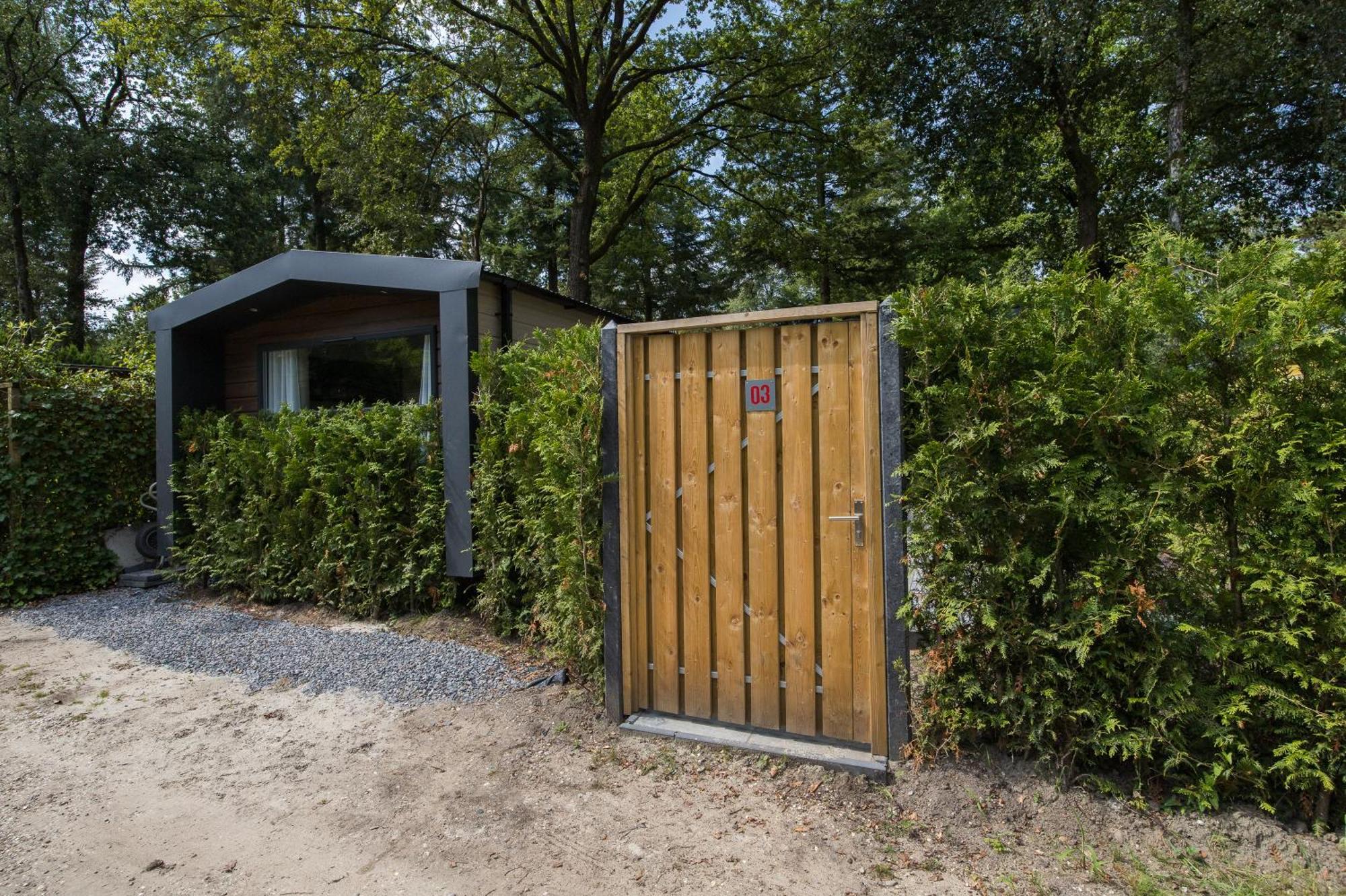 Veluwe Hoenderloo Luxury Chalet With Private Sauna And Hot Tub - Swimming Pool Tennis Court Supermarket Bowling Alley Theatre And Entertainment For Children Zewnętrze zdjęcie